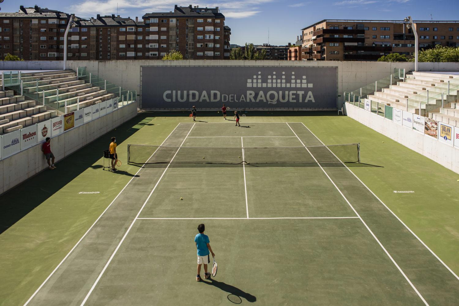 Tennis training environment